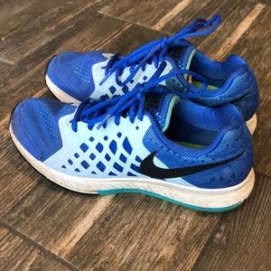 Nike Zoom Pegasus Running Shoes. Boys size 6.5